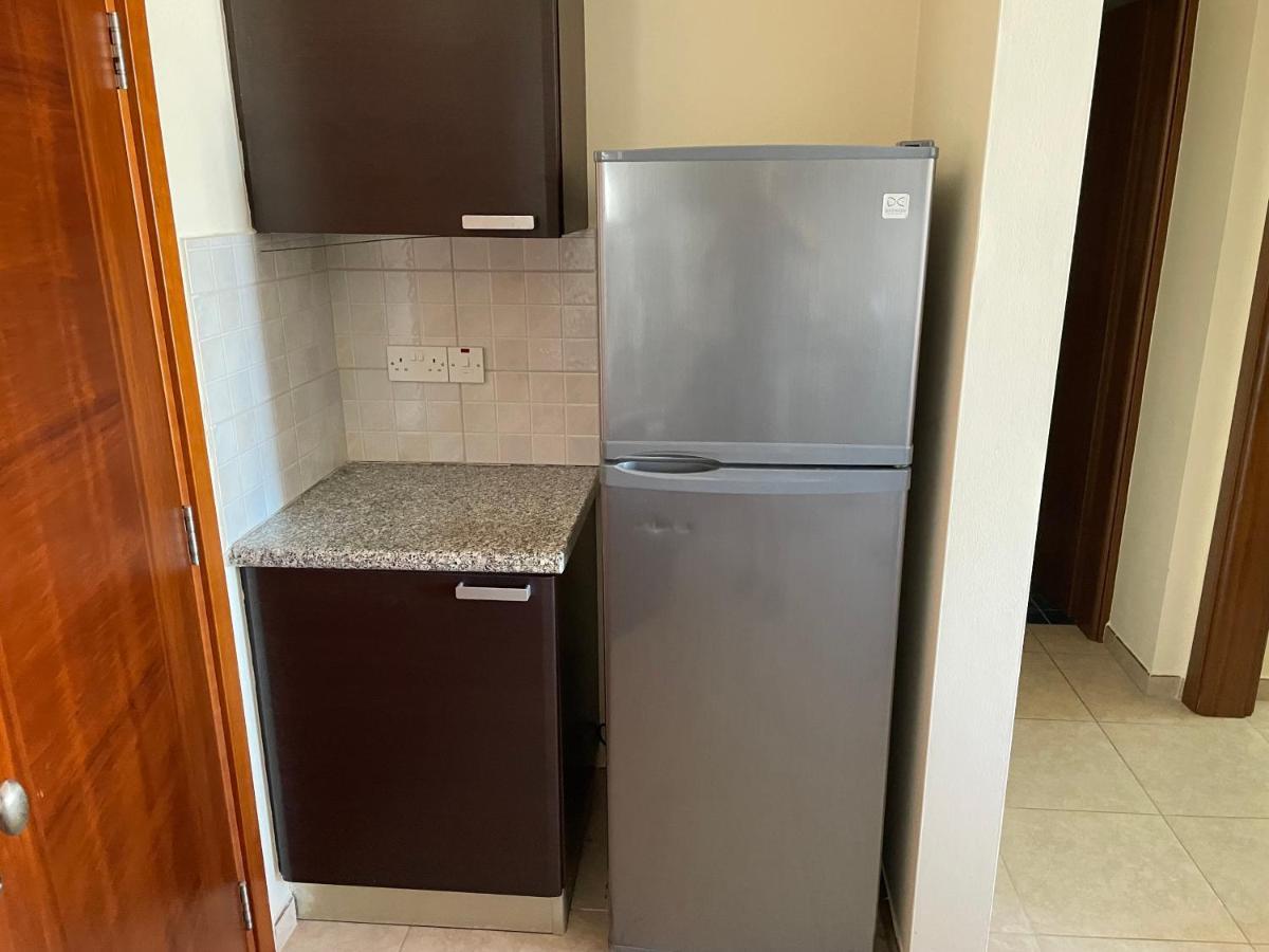 Kings Resort 1 Bedroom Apartment Пафос Екстериор снимка